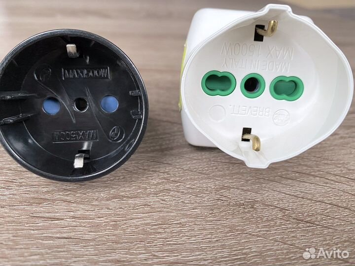 Тройник, переходник для электрических розеток