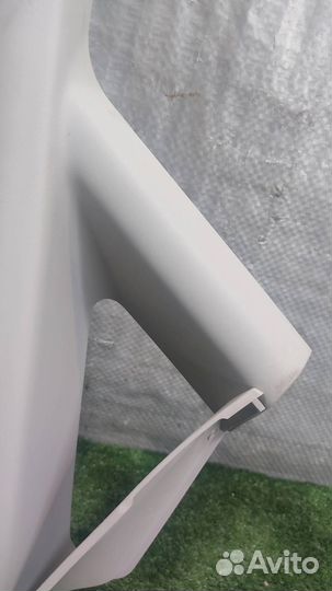 Обшивка правой стойки Ford Fiesta (CB1) 2009