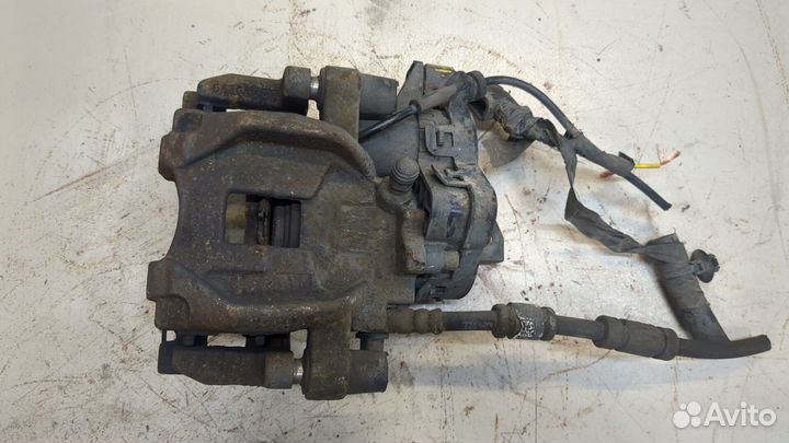 Суппорт правый задний Volvo S90