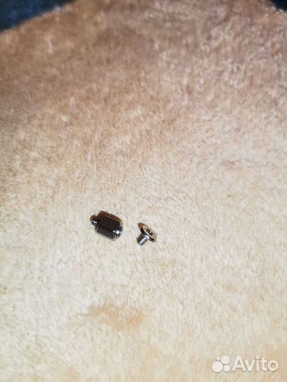 Винт со стойкой для крепления M.2 SSD