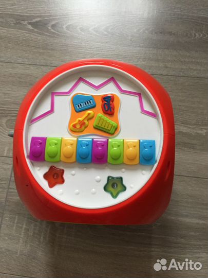 Развивающий стол,игрушки