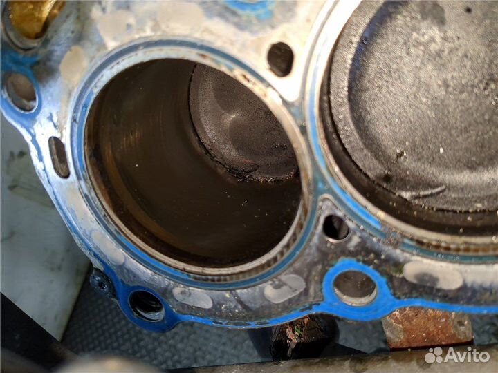 Блок цилиндров Nissan Micra K12E, 2005