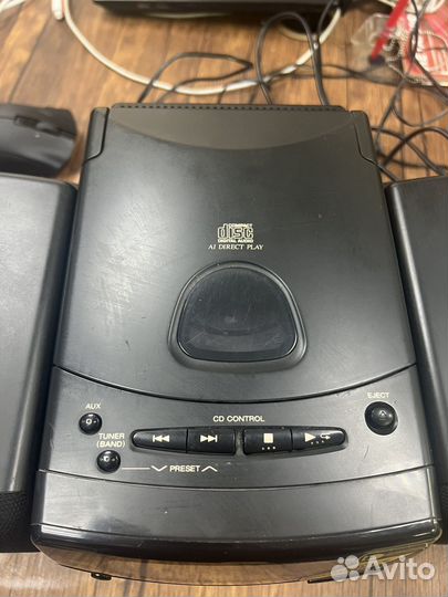 Музыкальный центр sharp CD-Q8X
