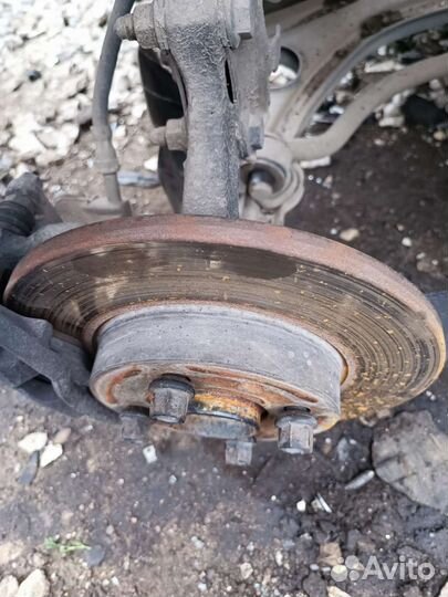 Суппорт тормозной Фольксваген гольф 3