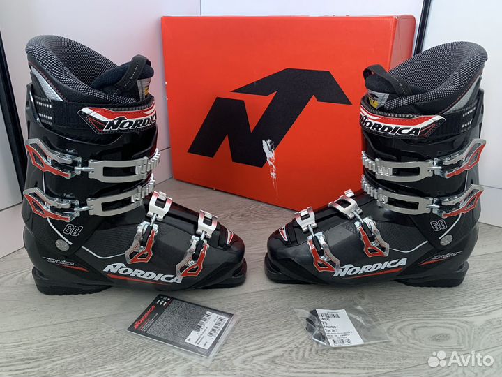 Горные лыжи atomic (комплект)