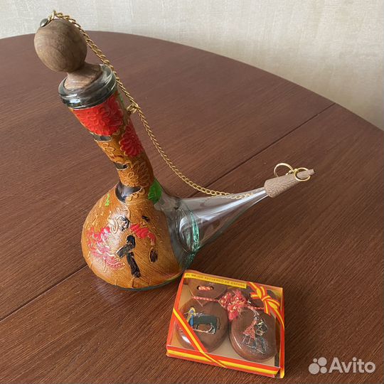 Бутылка стеклянная