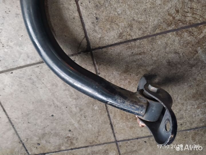 Рычаг задний верхний правый Митсубиси галант 8