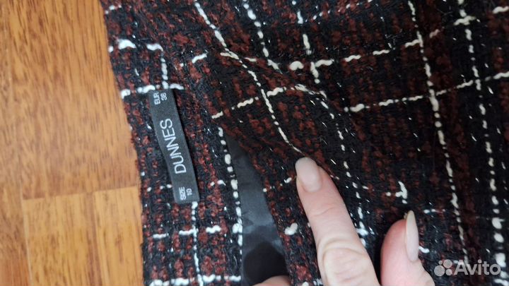 Твидовая юбка с воланом