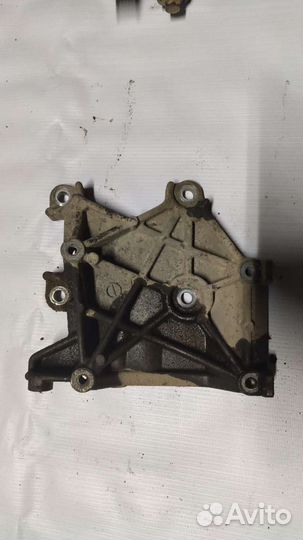 Кронштейн крепления Кондиционера Митсубиси Лансер