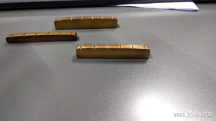 Латунный порожек