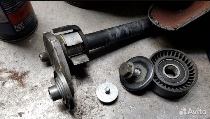 Замена натяжителя Audi A8 2021-н.в