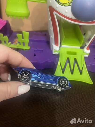 Hot wheels трек Готэм Сити джокер