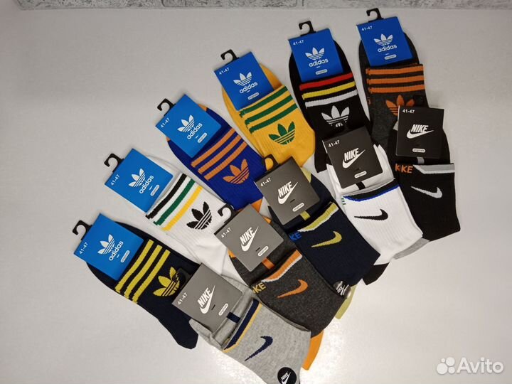 Носки средние, яркие расцветки