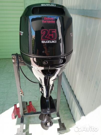 Лодочный мотор suzuki DF25(v-twin)