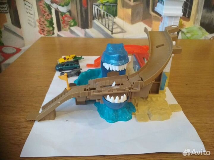 Hot wheels трасса Атака акулы