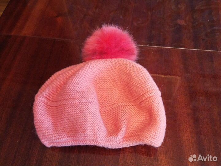 Шапка женская вязаная