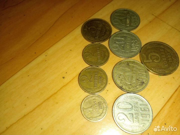 Кто покупает монеты