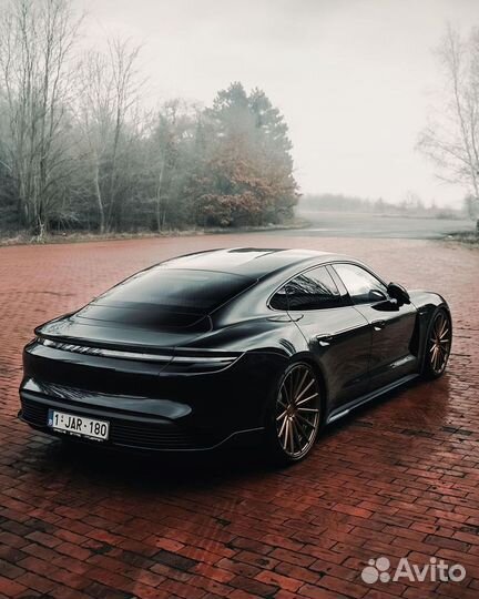 Кованые диски GT Forged R20 Porsche Taycan