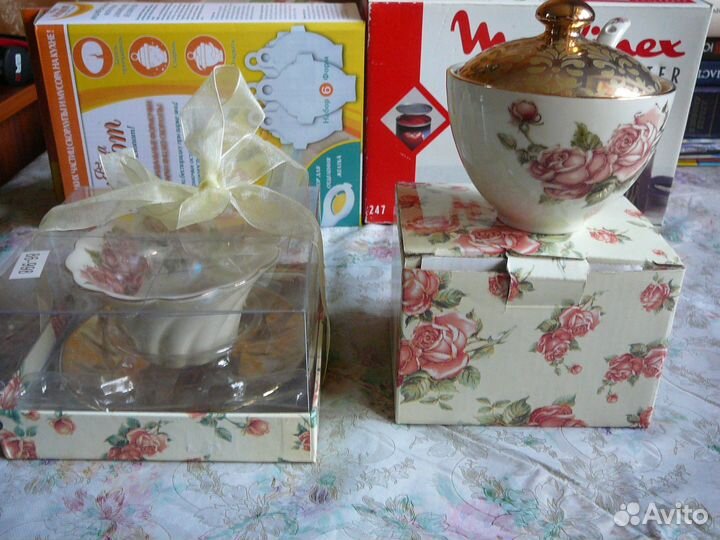 Фарфоровые емкости и кухонная утварь