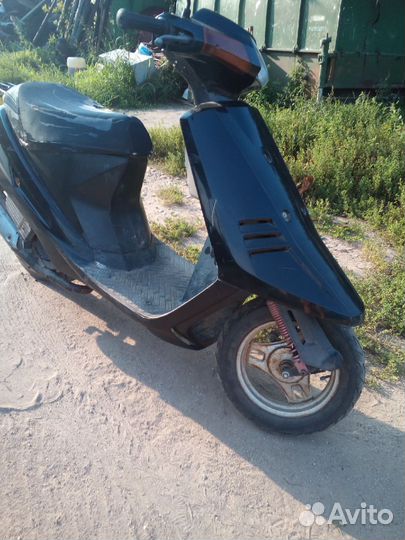 Продам скутер Suzuki lets 2