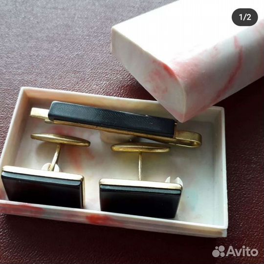 Запонки и зажим для галстука