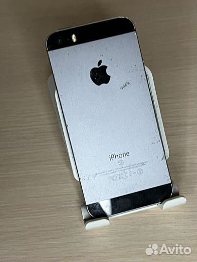 iPhone SE, 128 ГБ