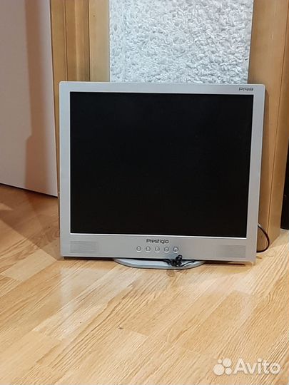 Продаю монитор, на запчасти