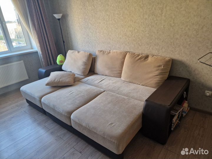 Большой угловой диван бу
