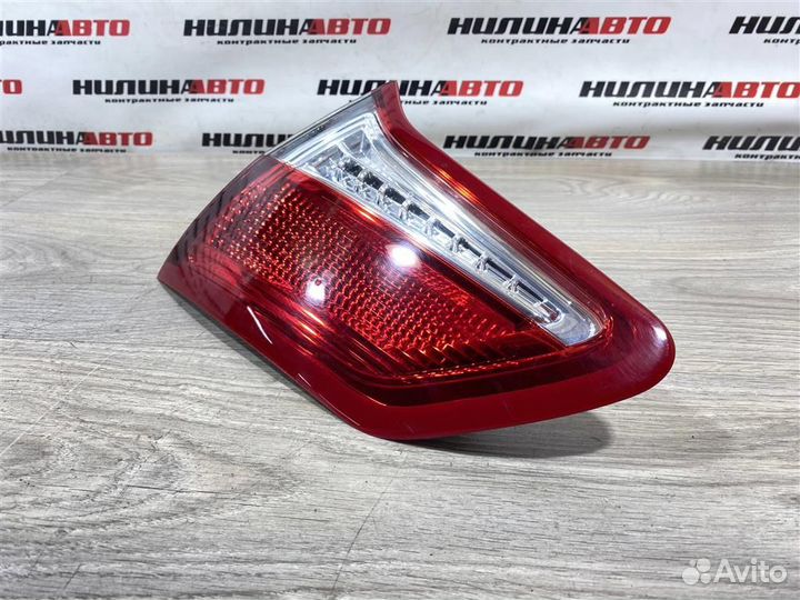 Фонарь правый в крышку багажника Ситроен С4 Б7