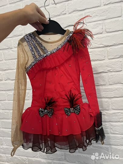 Костюм для фигурного катания