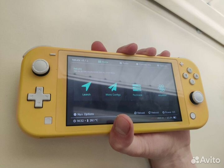 Nintendo switch lite прошитая (128 gb)