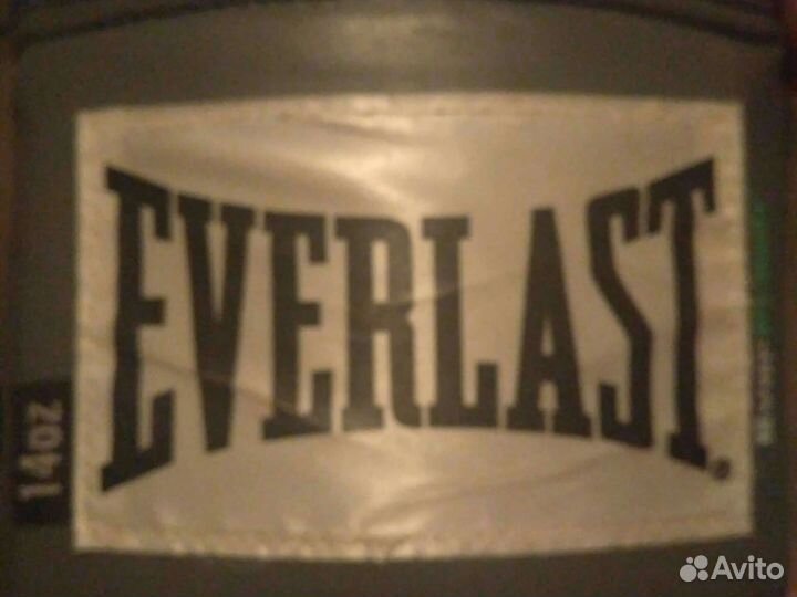 Боксерские перчатки 14 oz everlast