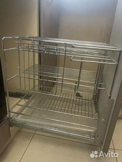 Футнитура для кухни \ Бутылочница