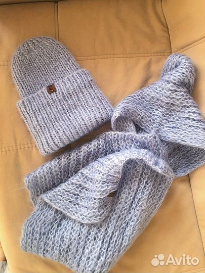 Шапка и шарф из мохера