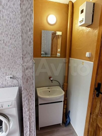 Комната 13 м² в 5-к., 2/5 эт.