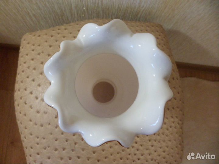 Ваза молочное двойное цветное стекло