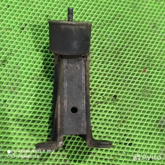 Кронштейн двигателяваз (LADA)