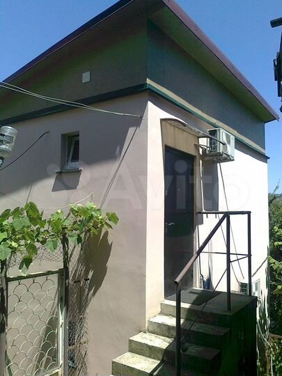 Комната 20 м² в 1-к., 1/2 эт.