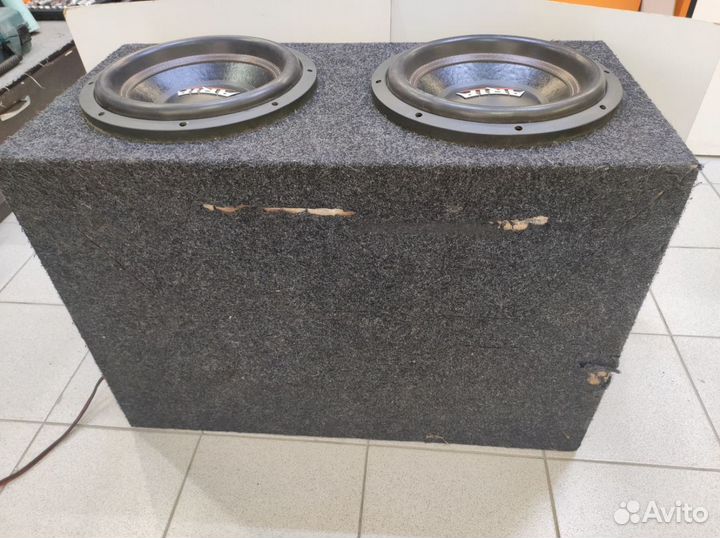 Сабвуфер автомобильный Aria BZ-12D4