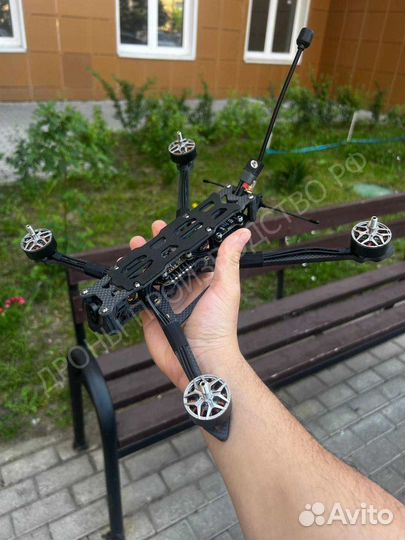 Квадpoкоптeр FPV Пиранья 7 и 10 ''