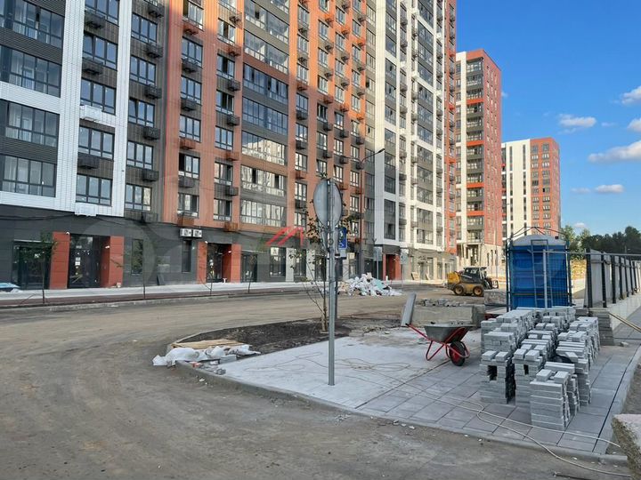 Сдам торговое помещение, 304 м²