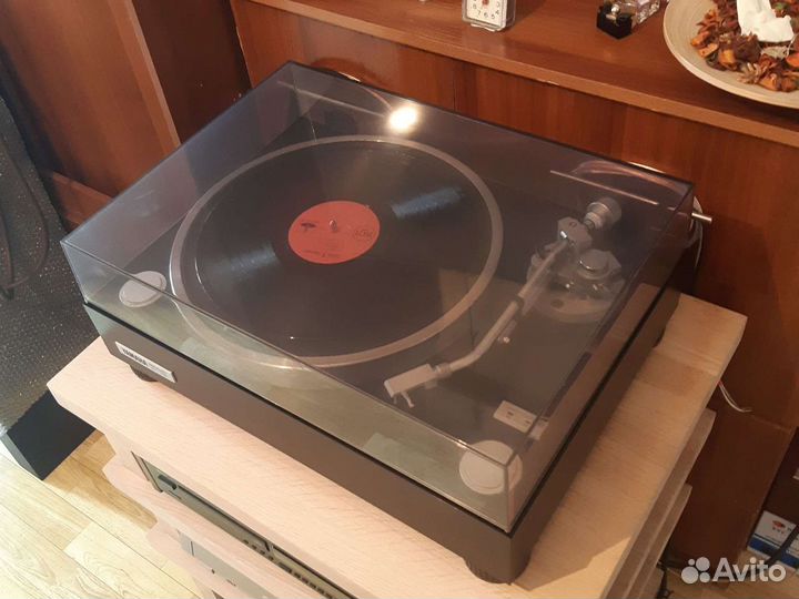 Виниловый проигрыватель Yamaha GT 750