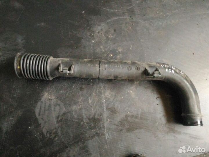 Воздуховод патрубок Mercedes-Benz Vito W638 OM611