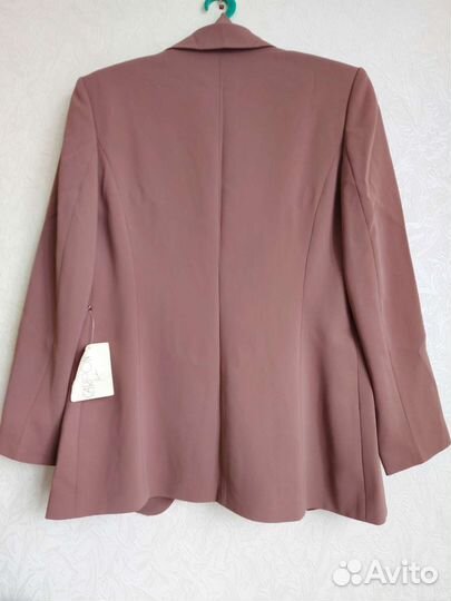 Костюм женский