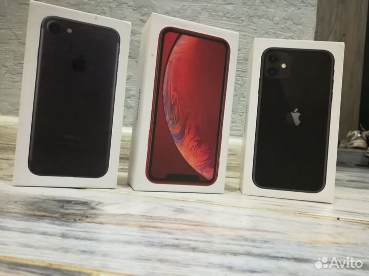 Коробки iPhone