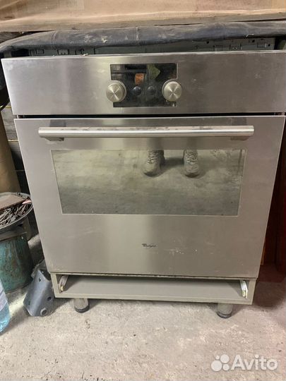 Духовой шкаф Whirlpool