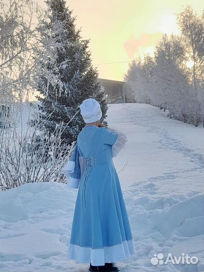 Костюмы Деда Мороза и Снегурочки