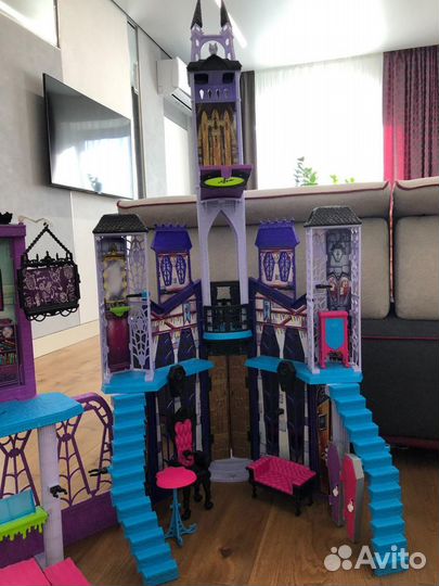 Замок Монстер Хай