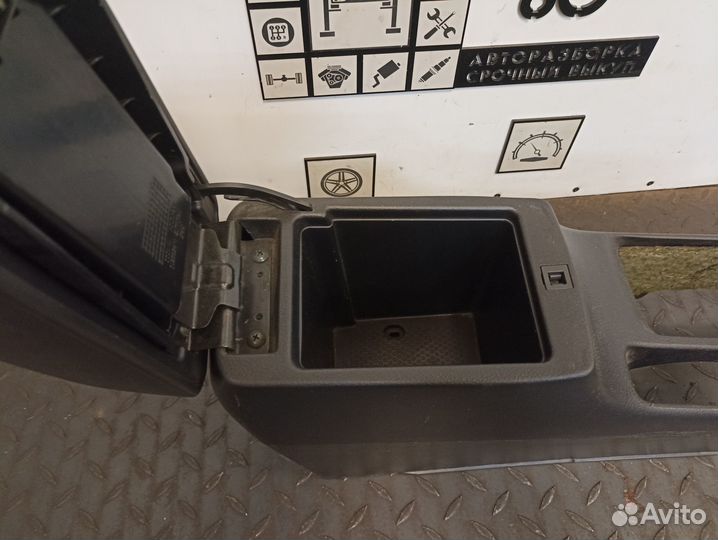 Подлокотник для Mitsubishi Lancer 9