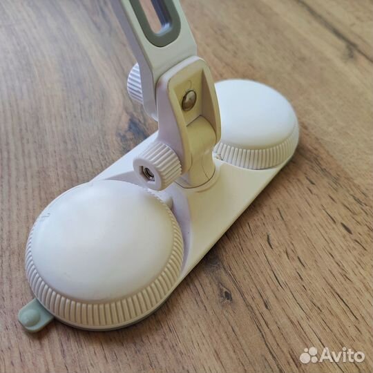 Подставка для планшета и смартфона на присоске